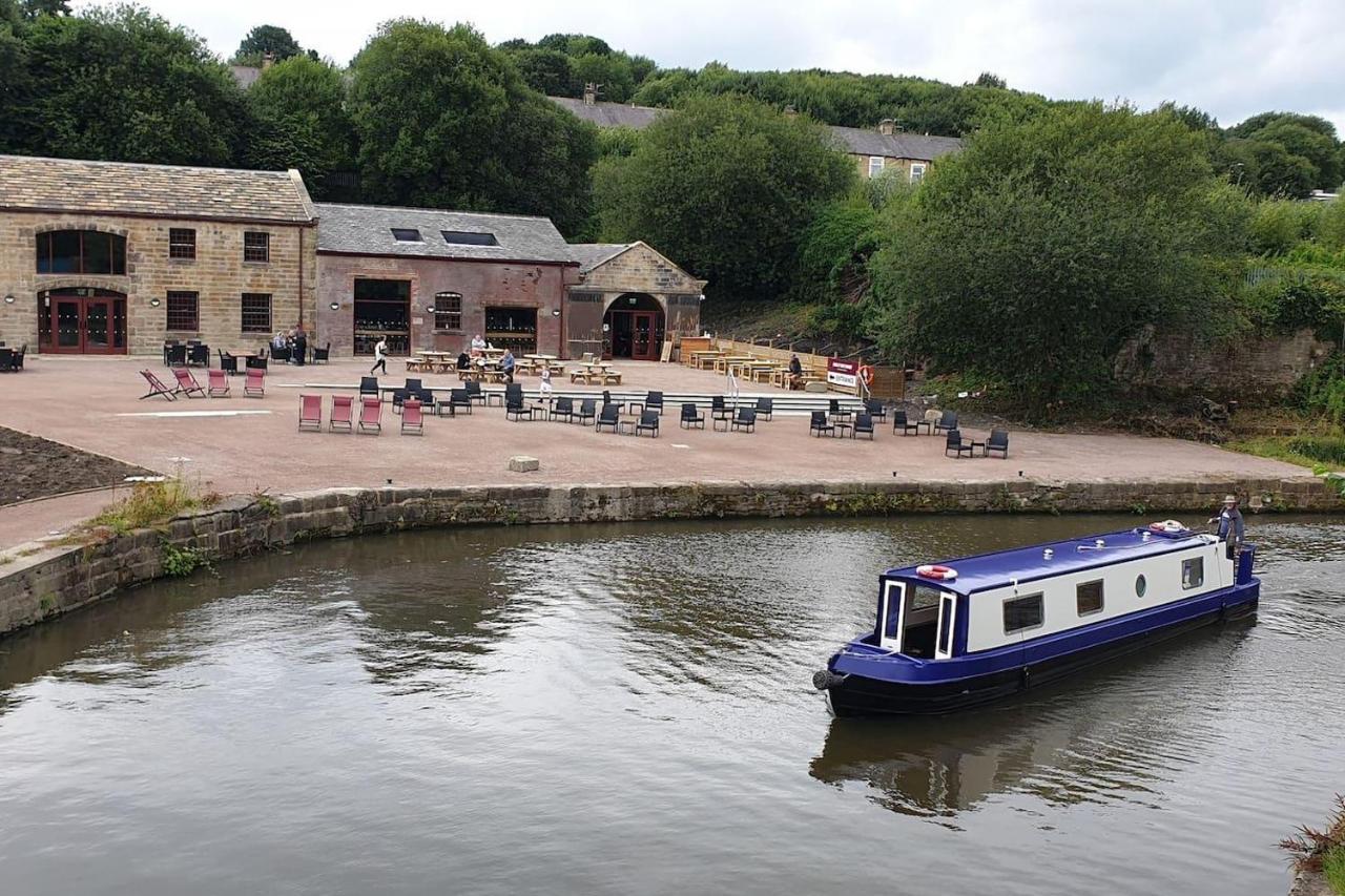 Buck - En-Suite Room In Canalside Guesthouse Burnley Esterno foto